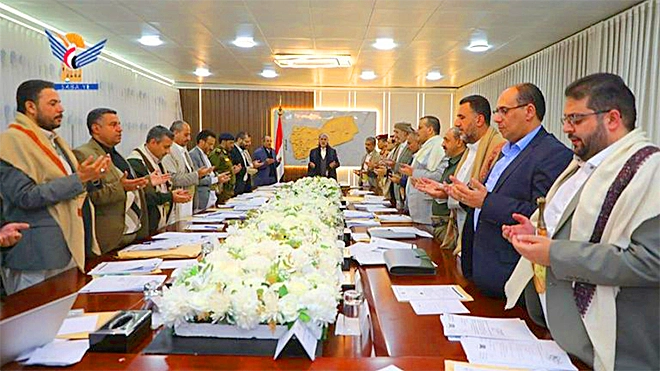 أول اجتماع لحكومة صنعاء بعد غارات إسرائيل.. حضور مفاجئ وغيابات تطرح أسئلة